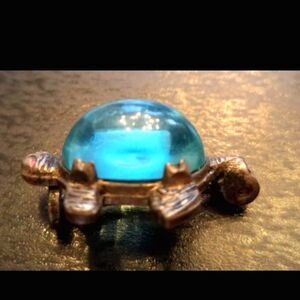 VINTAGE ESTATE JELLY BELLY TURTLE 3/4" BROOCH